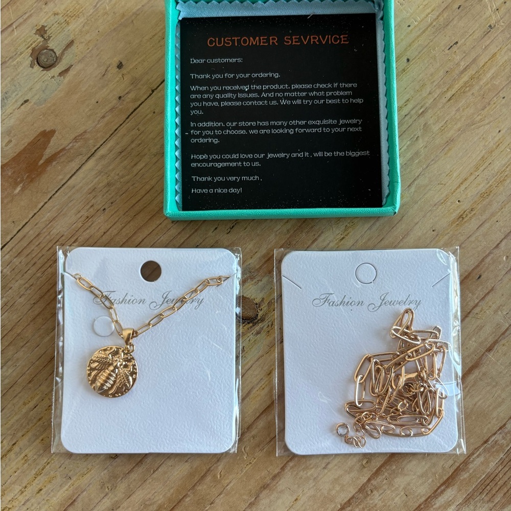 Forever Ally Gold Fashion Bee Jewelry Necklace with extra chain